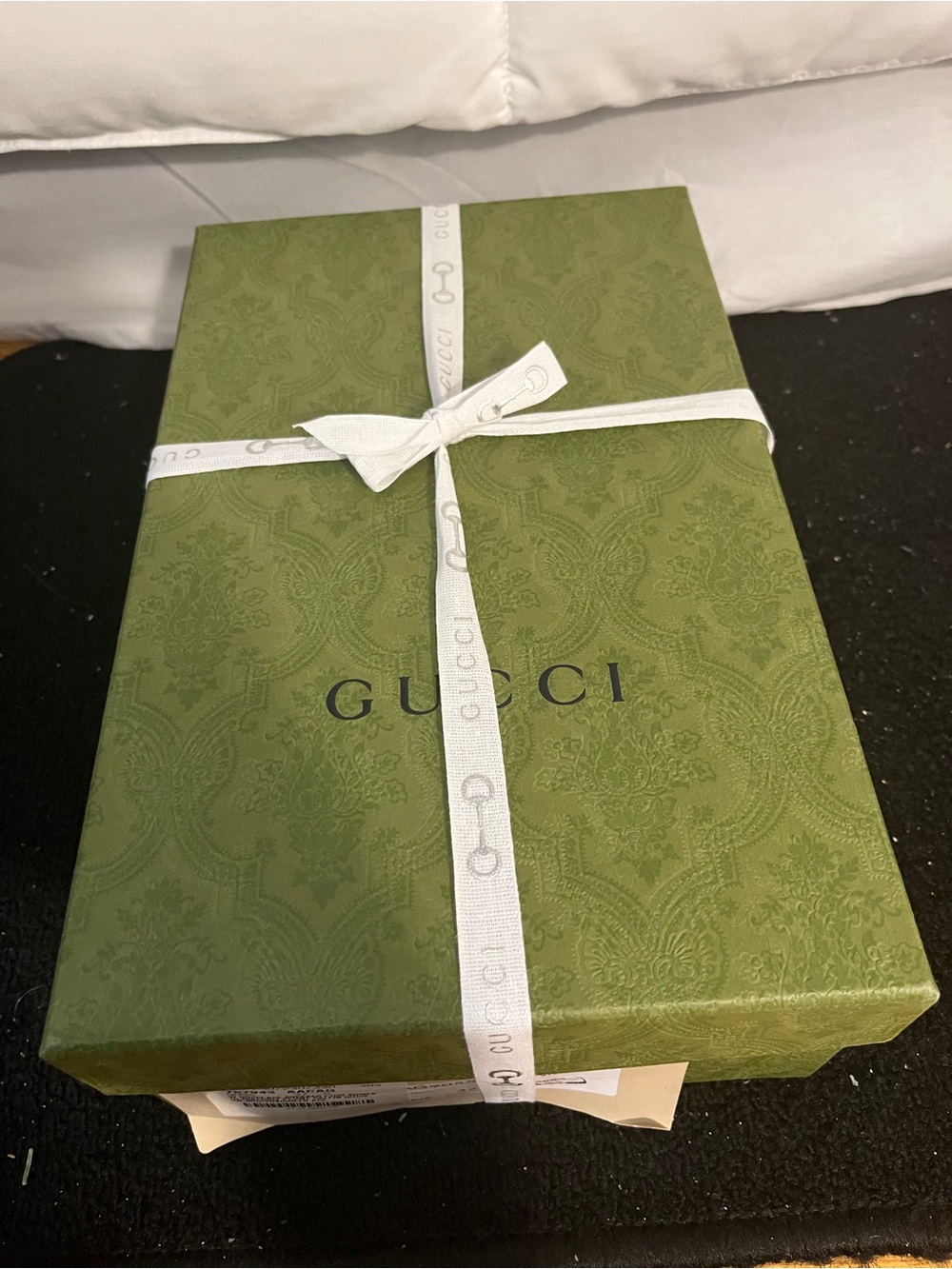 Gucci - Brand New Women's Gucci White Ace Sneaker with Web. NWB - Picture 16 of 16